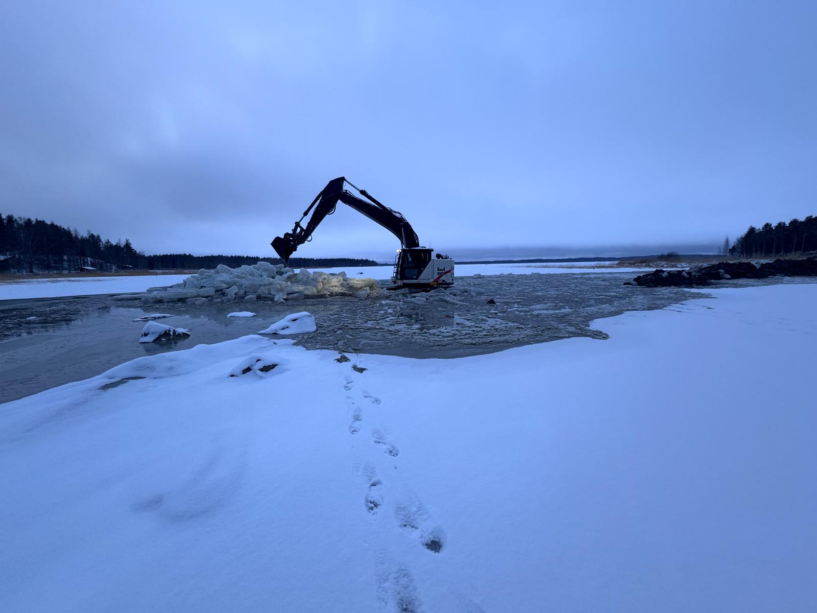 Maanrakennustyö 15